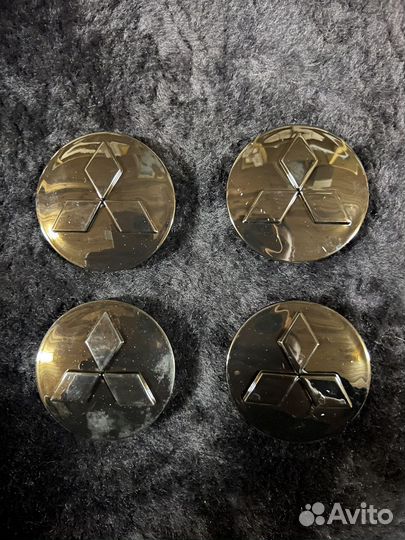 Колпачки на литые диски Mitsubishi