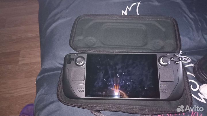 Игровая портативная консоль Valve Steam Deck