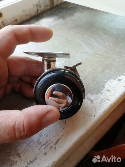 Мебельные колеса со стопором