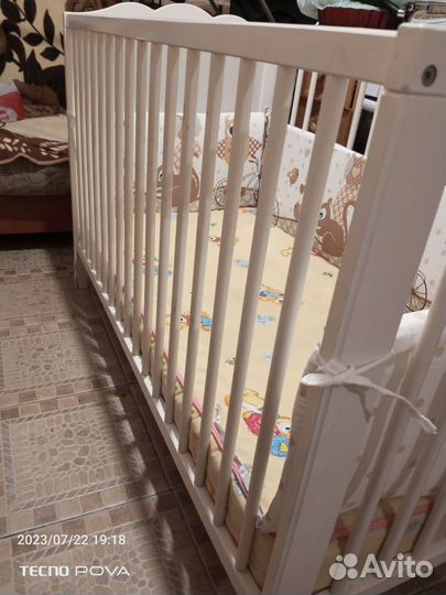Детская кроватка