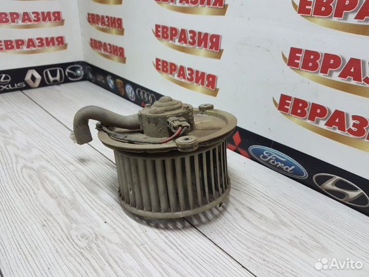 Мотор печки задний Mazda Bongo Friendee sglr WL-T