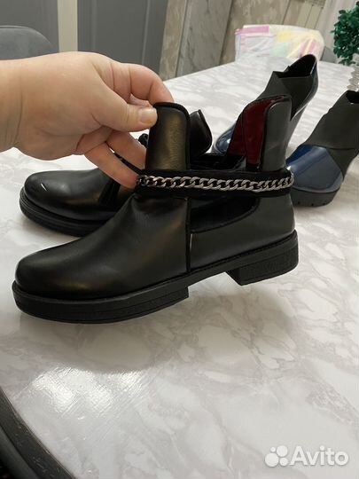 Ботинки женские