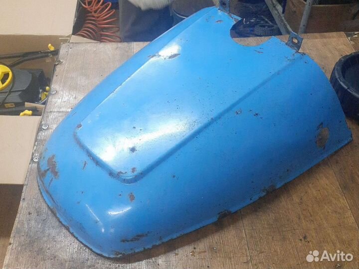 Крыло муравей