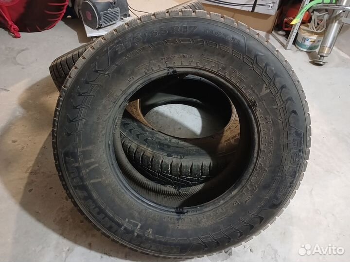 Nokian Tyres Hakkapeliitta 7 SUV 275/65 R17