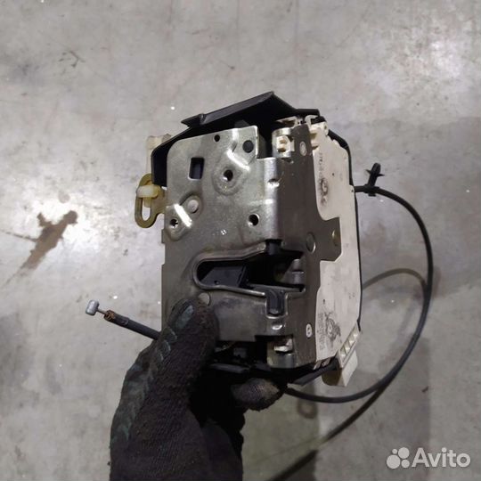 Замок передней левой двери mini cooper R50