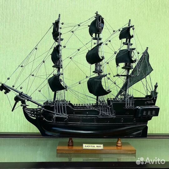 Деревянный парусник Черная жемчужина