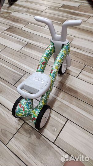 Беговел трехколесный