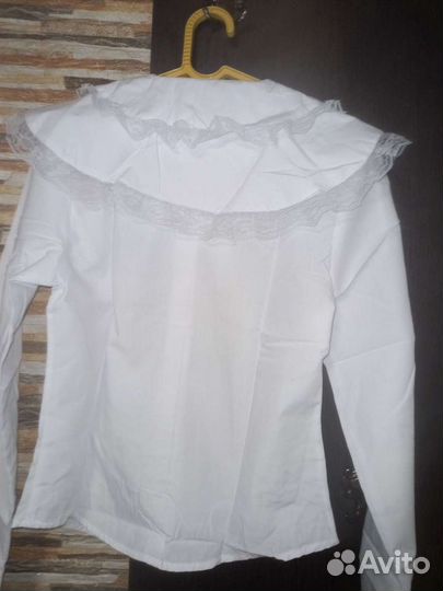 Новые школьные блузки 140-146 см