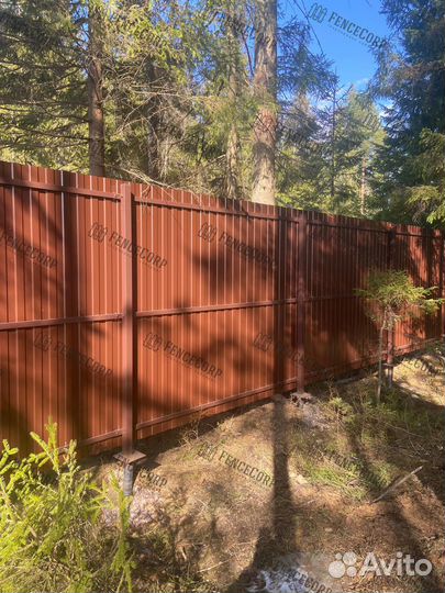 Забор из профнастила для дома