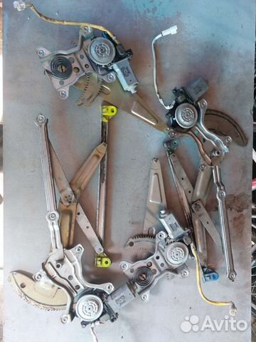 Стеклоподъемник carina st212