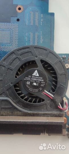 Материнская плата с оперативной памятью