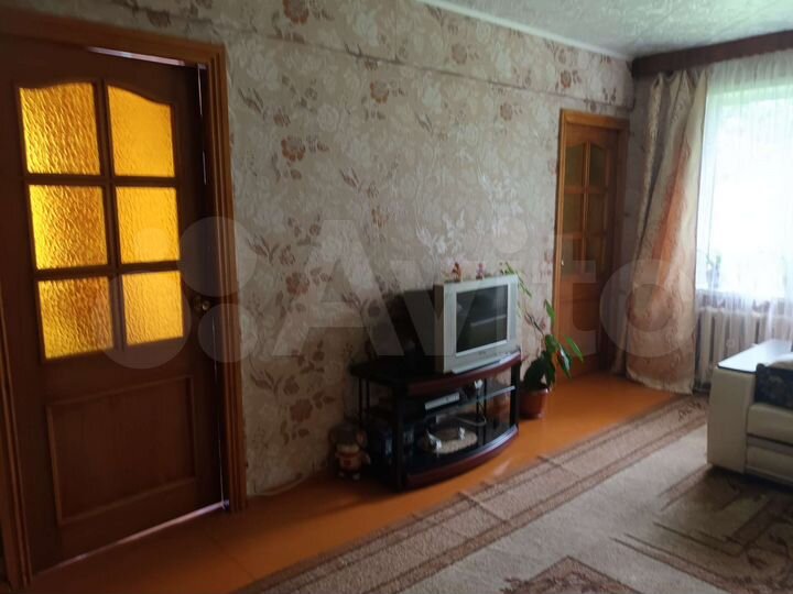 4-к. квартира, 58 м², 1/5 эт.