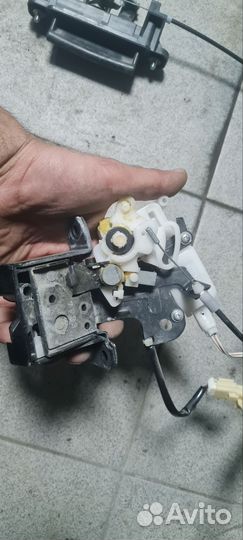 Моторчик стеклоочистителя заднего Mazda 3bk