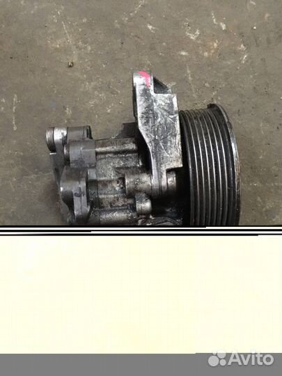 Насос гидроусилителя (Land Rover Range Rover)