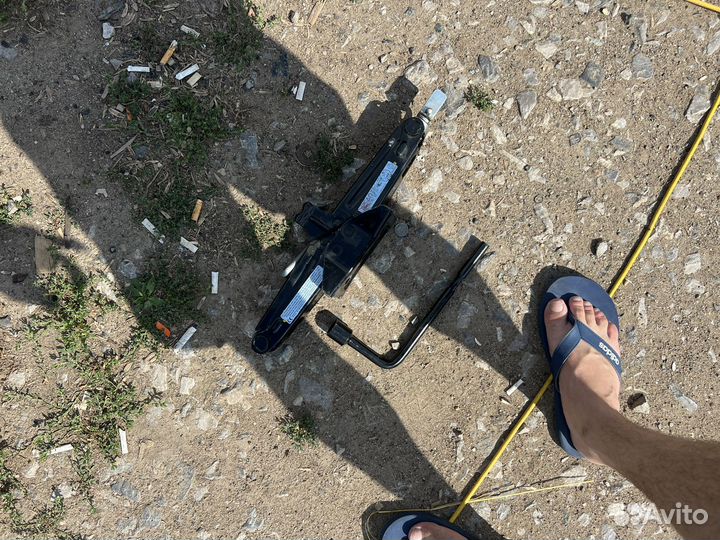 Домкрат и баллоник Renault Arkana