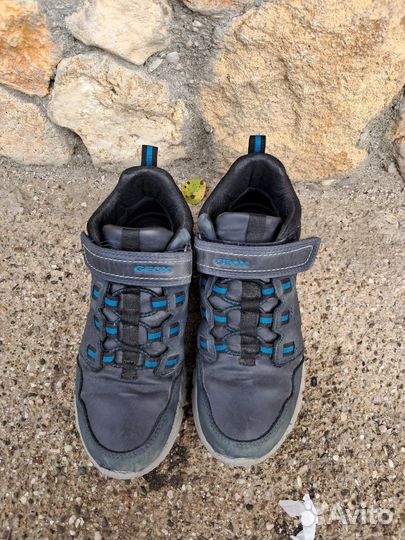 Ботинки демисезонные на мальчика 34р