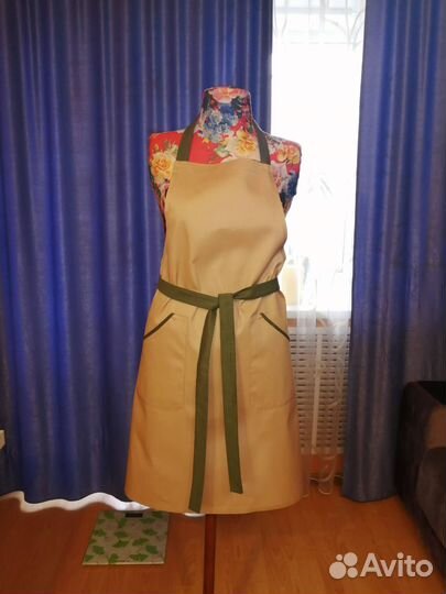 Портной на дому с промышленным оборудованием