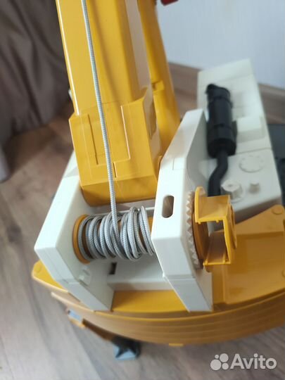 Bruder автокран Mack Granite Liebherr