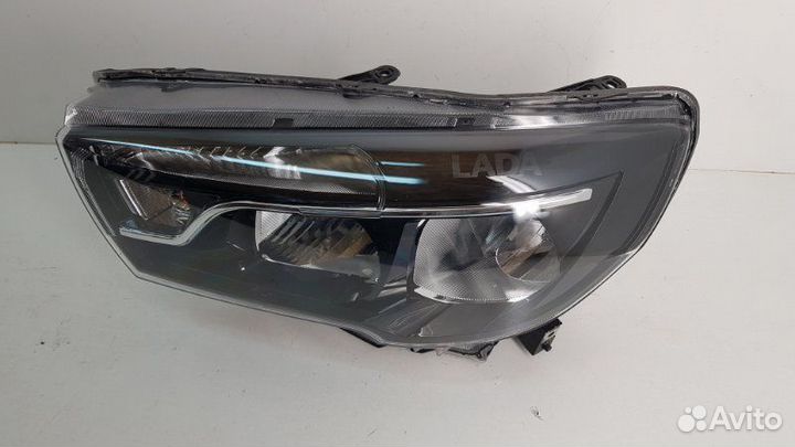 Фара Веста с надписью левая Новая