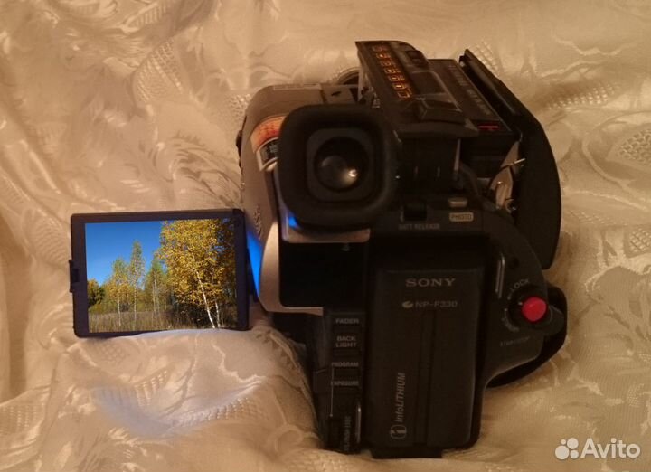 Видеокамера-рекордер sony CCD-TRV66E