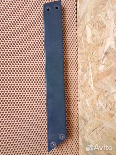 Распорка кузова передняя левая Audi A8 D4 long 4.2