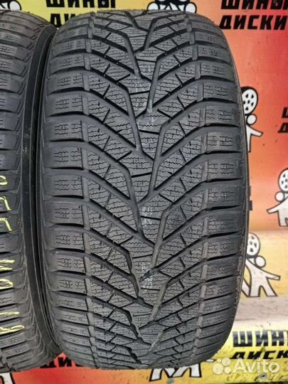 Yokohama BluEarth Winter V905 255/40 R18 94V