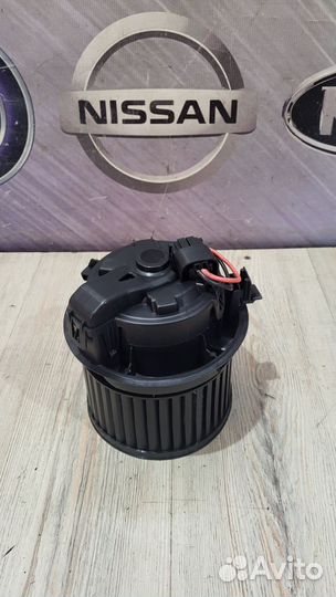 Вентилятор мотор печки отопителя Nissan X-trail T3