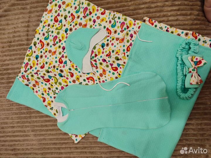 Комплект на выписку весна