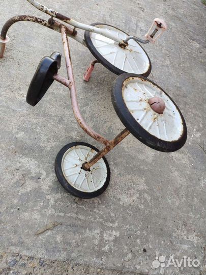 Детский трехколесный велосипед СССР