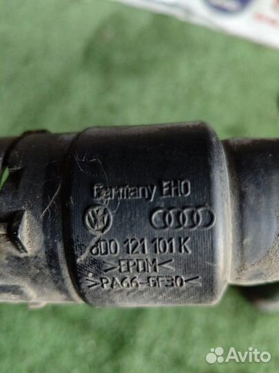 Патрубок радиатора Audi A4 B5 ADP 1997