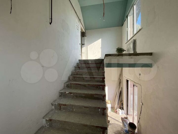 Дом 560 м² на участке 7,5 сот.