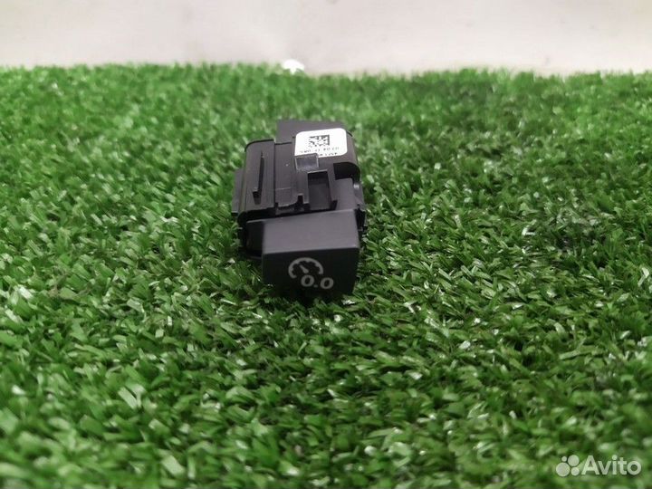 Кнопка сброса пробега Audi A4