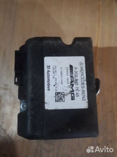 Блок бензонасоса А 002 540 76 45 мерседес 221