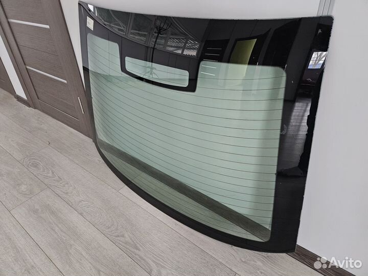 Skoda Octavia A4 Tour Стекло заднее