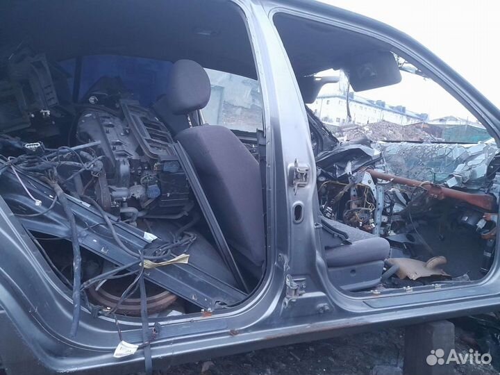 Ниссан примера Р11 на запчасти