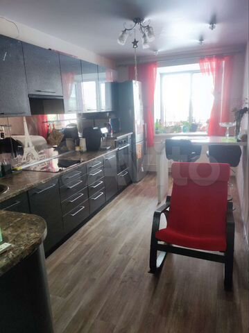 3-к. квартира, 73 м², 4/10 эт.