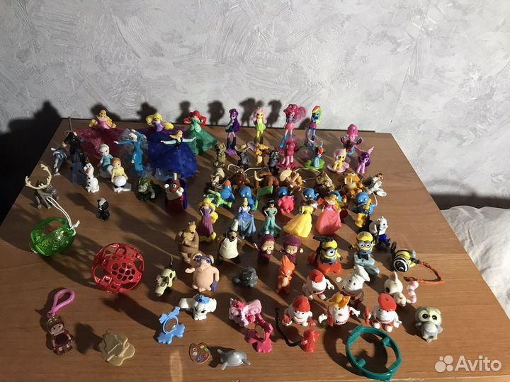 Игрушки из киндера