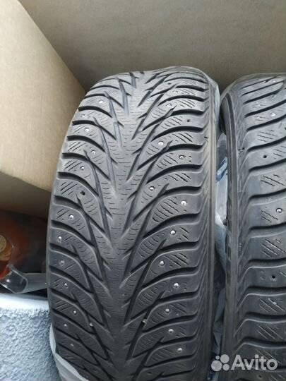 Yokohama Ice Guard Stud IG55 215/55 R18