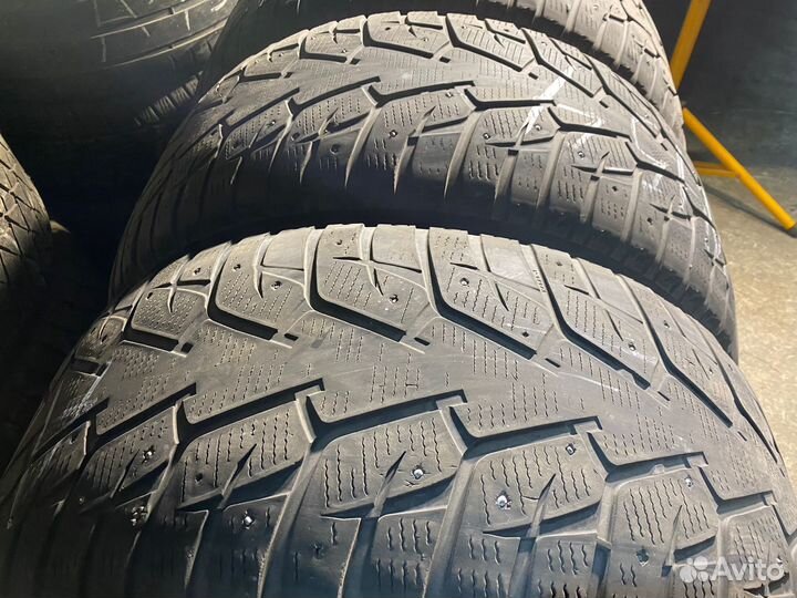 Yokohama Ice Guard Stud IG55 295/40 R21 111T