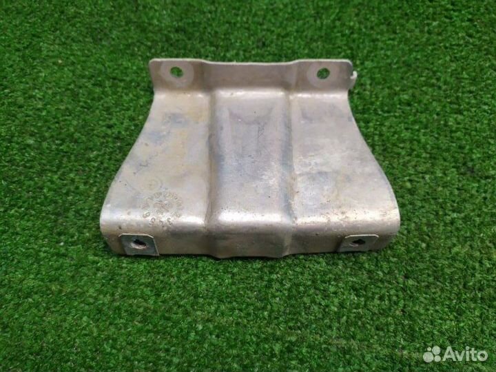 Кронштейн Bmw X3 F25 2010