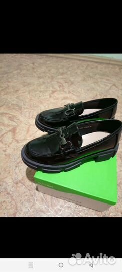 Лоферы женские