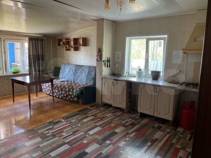 Комната 12 м² в 4-к., 2/2 эт.