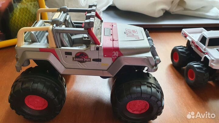 Машинки для мальчика одним лотом
