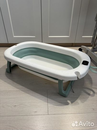 Ванночка для купания новорожденного