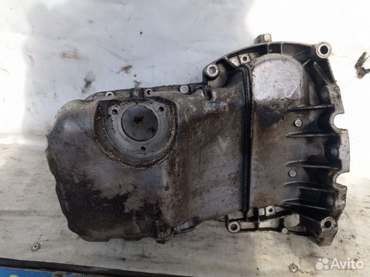 Масляный поддон двигателя 1.8 бензин ARG