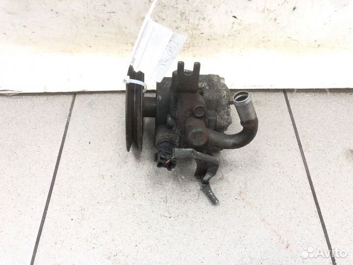 Насос гур Kia Rio хэтчбек 1.4 2010