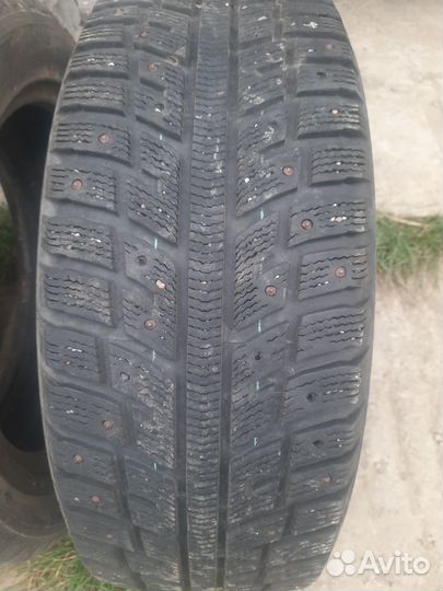 Kumho I'Zen KW22 215/55 R17