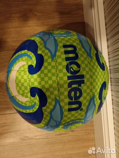 Волейбольный мяч molten