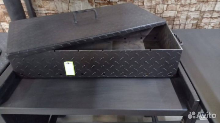 Мангал с крышей