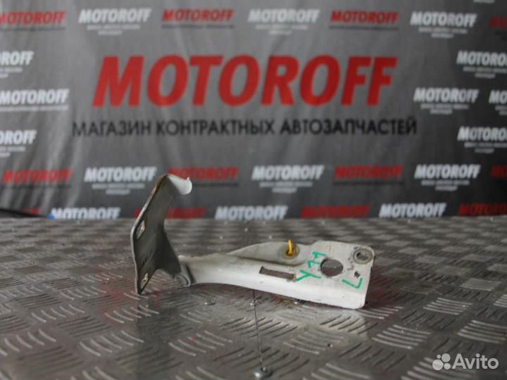 Шарнир капота левый Ниссан ад Y11 А499